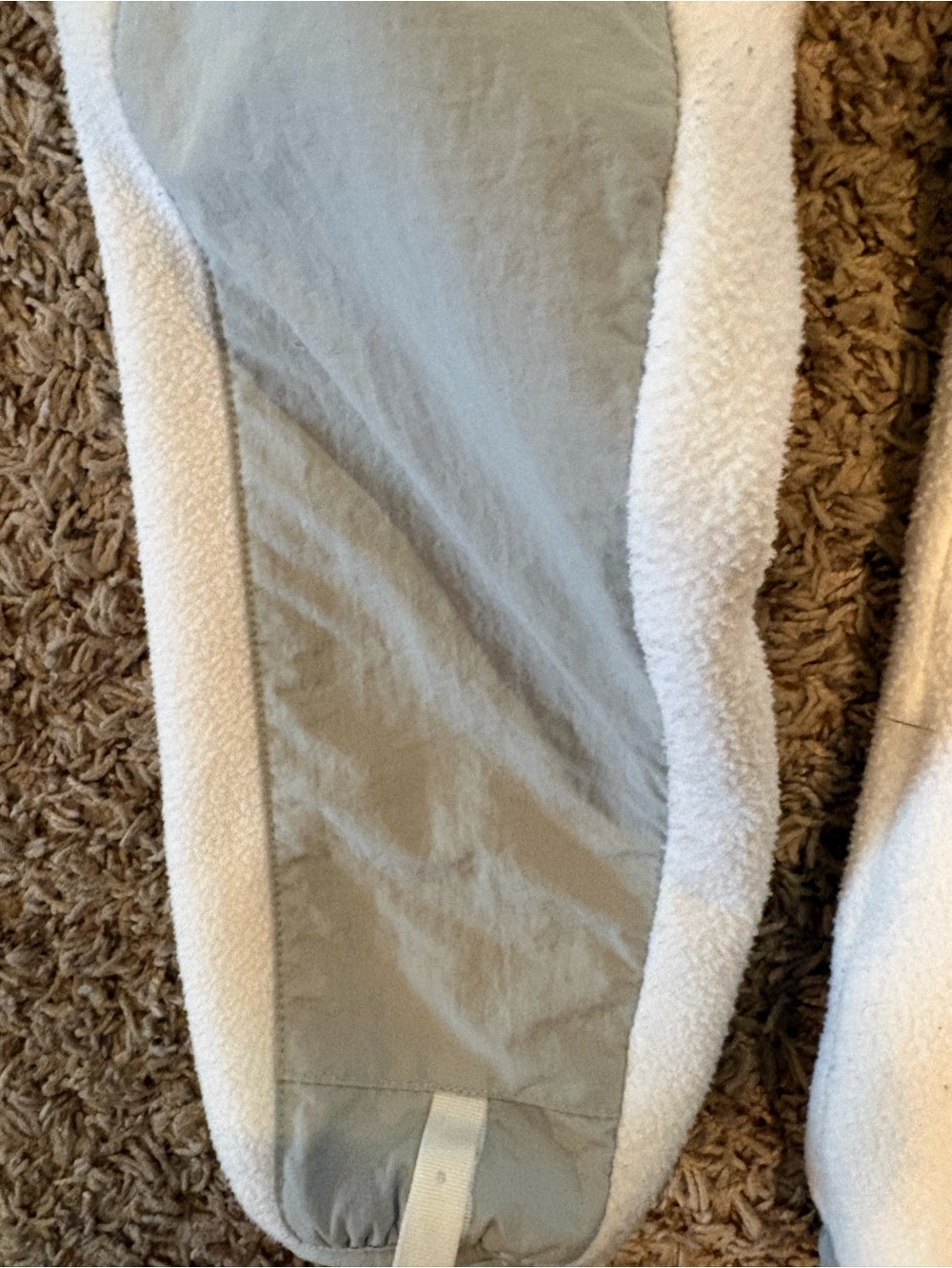 The North Face womens white & Light Gray Hooded Fleece Puffer Jacket - Picture 9 of 10